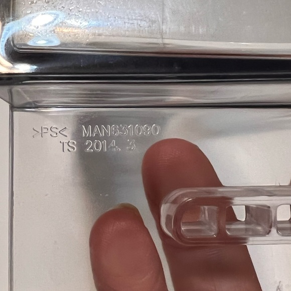 LG KENMORE REFRIGERATOR DOOR BIN-PART# MAN631090 - Picture 11 of 12